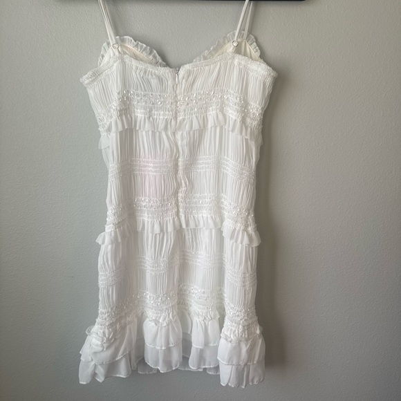 Hello Molly White Ruffled Mini Dress NWT - Picture 6 of 7